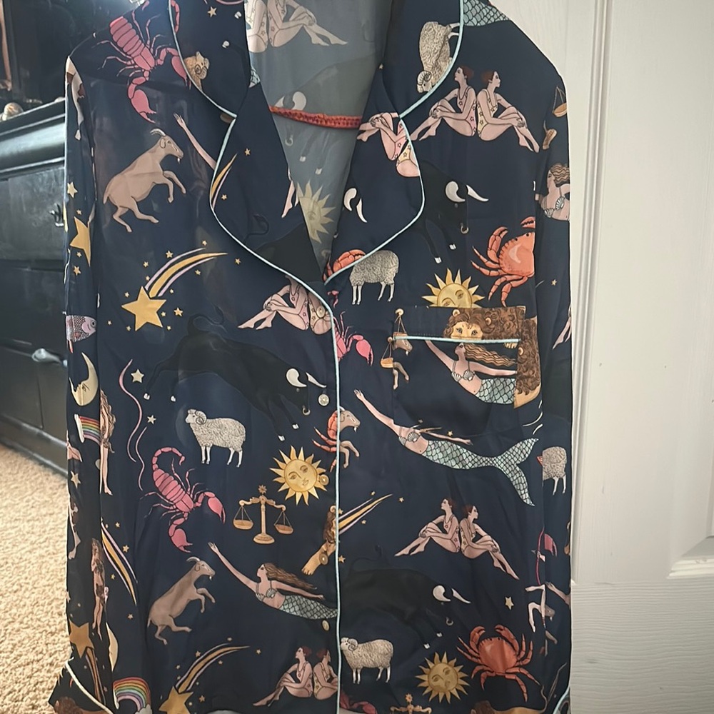 Karen Mabon Zodiac Print Pajama Top Size XS